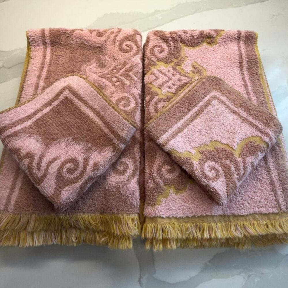 Vintage Dundee Reversible Six Hand Towel Face Cloth 70's Pink Brown Gold Fringe